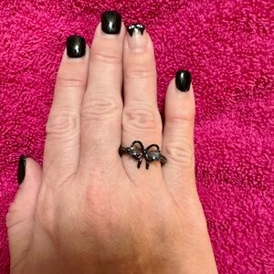 Oomiay. Black Mystic Topaz Crystal Bow Ring Size 8